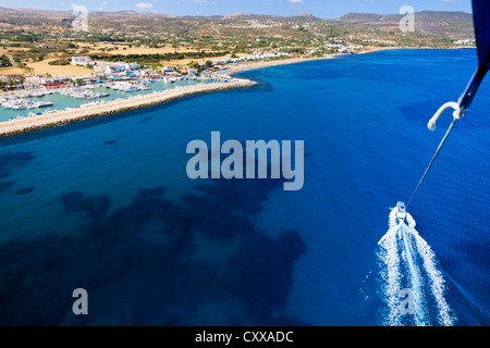 Luftaufnahme von Latchi Marina, Bereich Paphos, Zypern Stockfoto