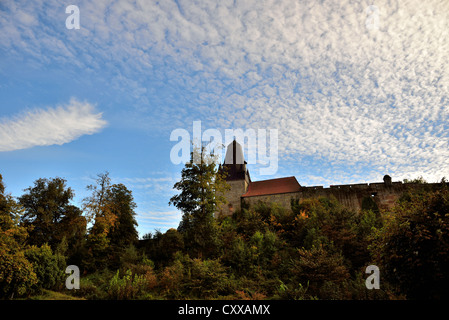 Die mittelalterliche Burg Bentheim in der Dämmerung. Bad Bentheim, Deutschland. Stockfoto
