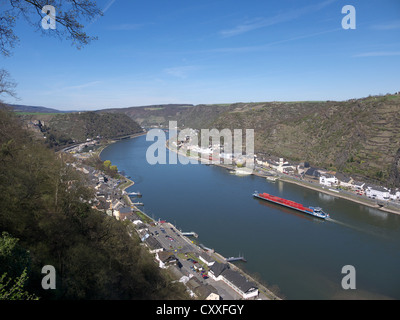 Blick auf St. Goarshausen und den Rhein von St. Goar, Rheinland-Pfalz, Oberes Mittelrheintal aus gesehen Stockfoto