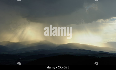 Nahenden Regen, Hutwisch Aussichtspunkt, Niederösterreich, Österreich Stockfoto