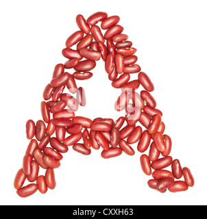 A, Alphabet aus roten Bohnen. auf weiß. Stockfoto