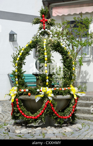 Ostern-Brunnen, Altomuenster, Bayern, Oberbayern Stockfoto