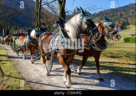 Leonhardifahrt, Pferdeparade, Prozession zu Ehren von St. Leonhard, Kreuth, Bayern, Oberbayern Stockfoto