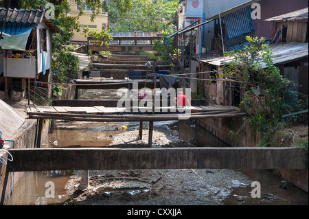 Grenze der Stadt Tachilek in Myanmar, Burma, von Mae Sai, der nördlichsten Stadt in Nord-Thailand, Thailand, Thailand, Asien Stockfoto