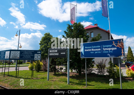Wegweiser, Birkenau Museum und das jüdische Zentrum, KZ Auschwitz-Birkenau, Auschwitz, Kleinpolen, Polen Stockfoto