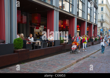 Straßenszene Vecriga Altstadt Riga Lettland Europa Stockfoto