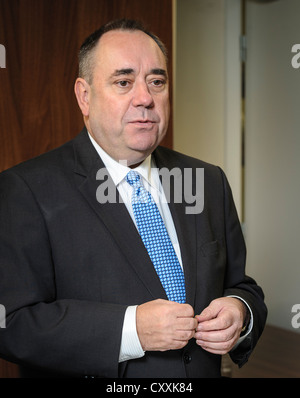 Die Recht Hon. Alex Salmond MSP erster Minister von Schottland eine Rede bei der Eröffnung des Windparks Clyde in South Lanark Stockfoto