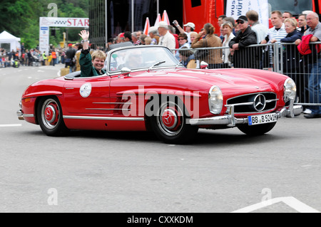 Mercedes-Benz 300SL Roadster, Baujahr 1958, Solitude Revival 2011, Stuttgart, Baden-Württemberg Stockfoto