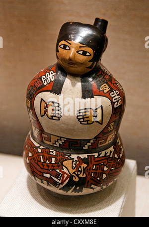 Frau weibliche Figur Flasche peruanischen Peru Nasca Wari 2.-4. Jahrhundert Keramik Stockfoto