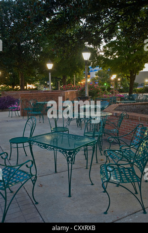 Stühle & Tabellen, Terrasse, Nashville Tennessee, USA Stockfoto