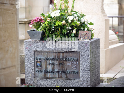 Grab von Jim Morrison, Friedhof Père Lachaise, Cimetière du Père-Lachaise, Paris Frankreich Stockfoto