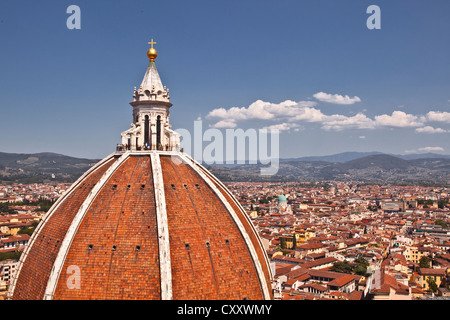 Die berühmte Kuppel der Kathedrale Santa Maria del Fiore in Florenz, Italien Stockfoto