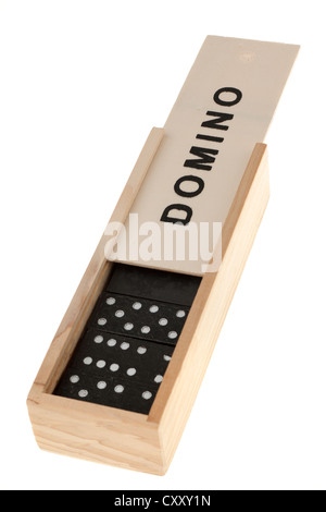 Schachtel mit Domino Stockfoto