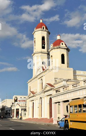 Catedral De La Purisima Concepcíon, Kathedrale der Unbefleckten Empfängnis am Parque Marti Square, Cienfuegos, Kuba Stockfoto