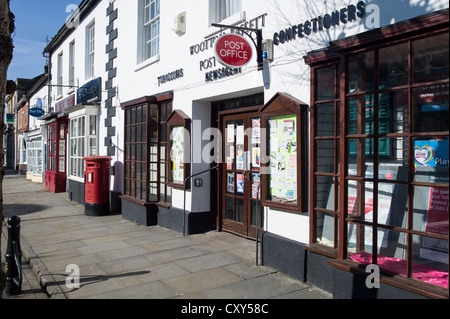 Postamt in der High Street in Royal Wootton Bassett Stadt UK Stockfoto