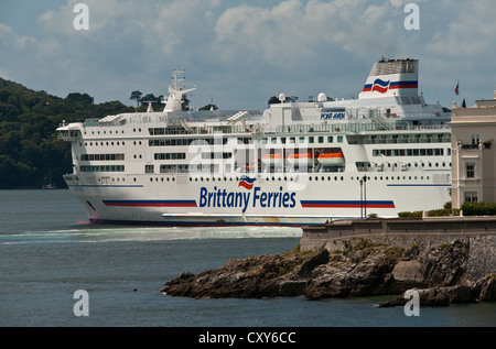 Eine Personenfähre in Dock in Plymouth Stockfoto