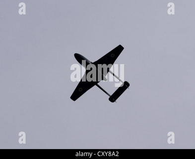 Vampir-T11 Vintage Jet-Trainer an der Spitze einer Schleife Stockfoto