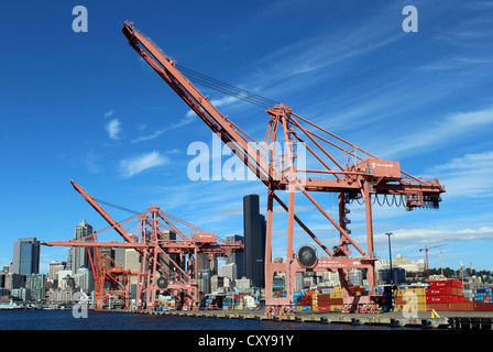 Direkt am Meer und Hafen Docks und Werft, Elliott Bay State, Seattle, Washington, USA Stockfoto