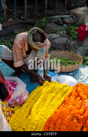 Landschaft auf dem Blumenmarkt Malik Ghat in Kolkata, Indien Stockfoto