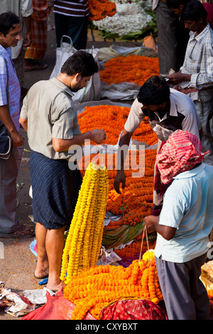 Landschaft auf dem Blumenmarkt Malik Ghat in Kolkata, Indien Stockfoto