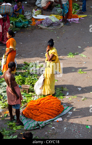 Landschaft auf dem Blumenmarkt Malik Ghat in Kolkata, Indien Stockfoto