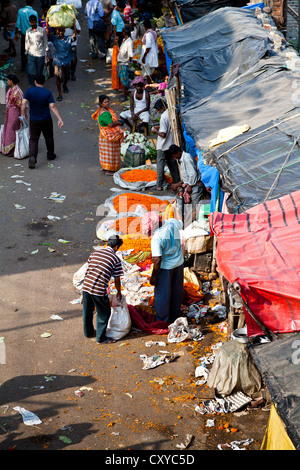 Landschaft auf dem Blumenmarkt Malik Ghat in Kolkata, Indien Stockfoto