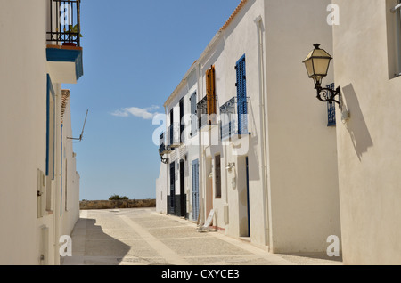 Weiße Fassaden in der alten Stadt Tabarca Insel Tabarca, Isla de Tabarca, Costa Blanca, Spanien, Europa Stockfoto