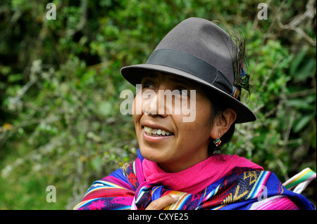 Ecuador Indigene Indio Indios eingeborenen Indianer einheimischen ...