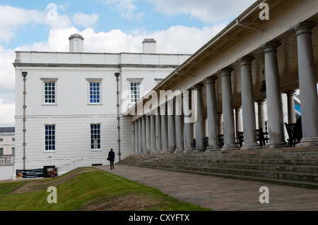 Kolonnaden nach der Linie der alten Woolwich - Deptford Road in The Queen House, Greenwich. Stockfoto