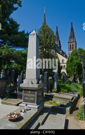 Grab von Bedřich Smetana, tschechischer Komponist, am Vyoeehrad Friedhof, Prag, Tschechische Republik, Europa Stockfoto