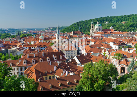 Mit Blick auf die Mala Strana Viertel, Prag, Tschechische Republik, Europa Stockfoto