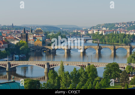 Stadtbild von Prag und seine Brücken, Tschechische Republik, Europa Stockfoto