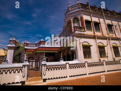 Vor der majestätischen und bunten Chettinad Palast, Kanadukathan Chettinad, Indien Stockfoto