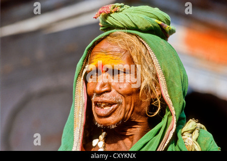 Porträt der Hijra, physiologische Mann mit weiblicher Geschlechtsidentität, Nasik, Indien, Asien Stockfoto