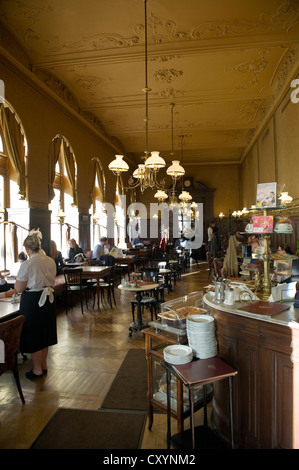 Cafe Sperl, ein typisch traditionellen Wiener Café im Zentrum Wien, Österreich Stockfoto