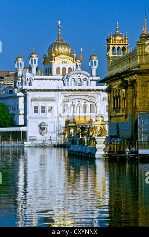 Teil des goldenen Tempels, das wichtigste Heiligtum für Sikhs, Amritsar, Indien, Asien Stockfoto