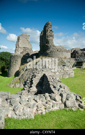Das 13. Jahrhundert Ruinen von Montgomery Burg auf dem Burgberg, Powys, Mid Wales, Vereinigtes Königreich.  SCO 8692 Stockfoto