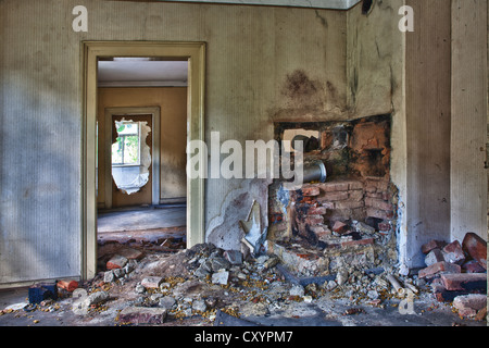 Verfallenes Haus vor dem Abriss, Laupheim, Baden-Württemberg Stockfoto