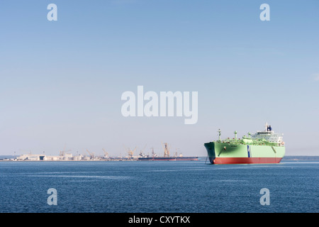 Cargofreight Schiffe im Fluss Sado, Setubal, Portugal Stockfoto