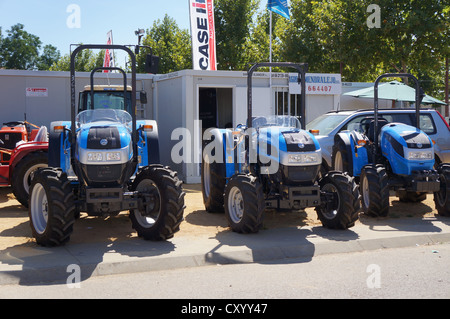 die fairen internationalen Agro-industrielle Tierschau, Transport Oldtimer Traktoren am Jahrmarkt in Zafra, Spanien Stockfoto