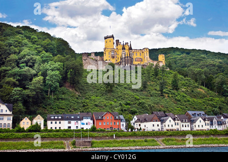 Koblenz, Deutschland, Schloss Stolzenfels, Schloss Stolzenfels am Rhein Fluss-Kreuzfahrt. Stockfoto