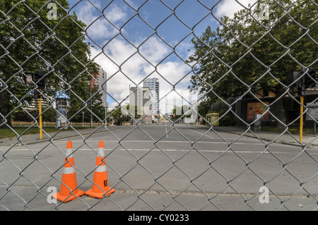 Zaun, Grenze der evakuierten CBD Red Zone, Stadt Cente von Christchurch, beschädigt durch Erdbeben, Südinsel, Neuseeland Stockfoto