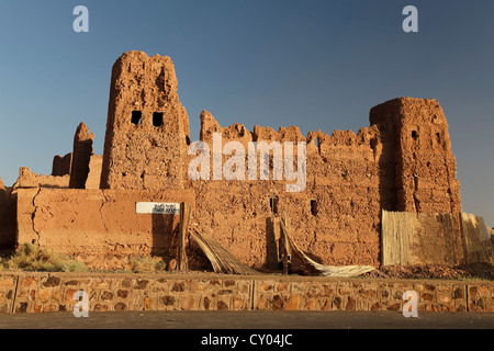 Alte Schlamm Ziegel Kasbah, Ouarzazate, Souss-Massa-Draâ, Marokko, Maghreb, Nordafrika, Afrika Stockfoto