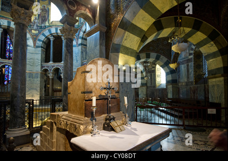 Karls großens Thron, Aachener Dom, UNESCO World Heritage Site, Aachen, Nordrhein-Westfalen Stockfoto