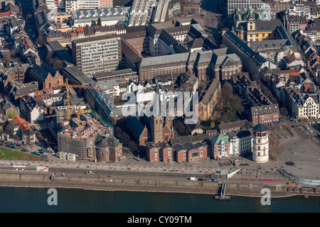 Luftaufnahme, Altstadt mit St. Lambertus Kirche, alte Stadtturm, Akademie der bildenden Künste, Rheinpromenade, Kasematten Stockfoto