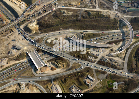 Luftaufnahme, Autobahn Kreuzung von Donezkring und die Autobahn A40, Bochum-Stahlhausen, Ruhrgebiet, Nordrhein-Westfalen Stockfoto