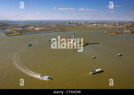 Luftaufnahme, Rundflug, Statue of Liberty, Liberty Island und Ellis Island, New York City, New York, Vereinigte Staaten von Amerika Stockfoto