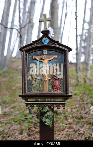 Kreuzweg am Riederstein, Station XII, stirbt Jesus am Kreuz, Rottach-Egern, See Tegernsee, Oberbayern Stockfoto