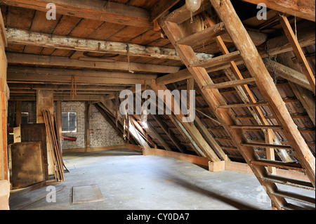 Leere Kornkammer ein Kleinbauer, die aufhören, Middle Franconia, Bayern Stockfoto