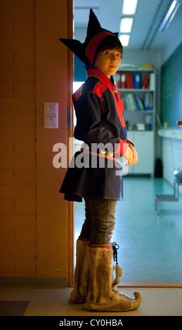 Sami-Kind in der Schule im Norden Finnlands Stockfoto